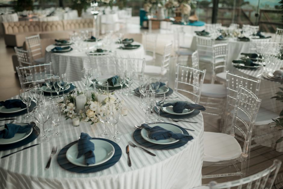 Elegant wedding reception setup organized by a professional wedding planner
